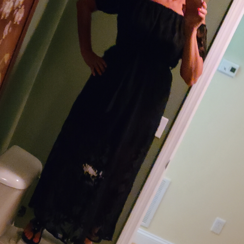 Bardot Maxi Dress - Picture 7 of 11